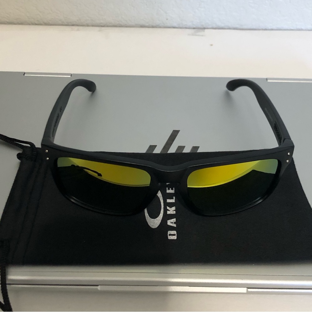 Oakley Holbrook Gold Reflective Lenses OO9102 - Picture 6 of 8